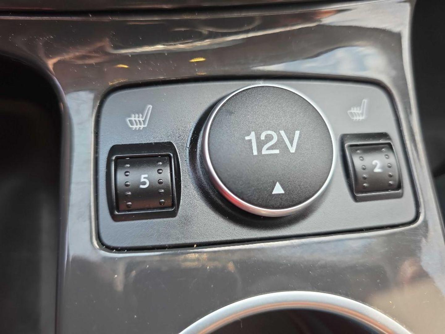 2015 MAROON FORD ESCAPE TITANIUM (1FMCU9J94FU) with an 2.0L engine, Automatic transmission, located at 495 Old Highway 20 West, South Sioux City, NE, 68776, (402) 494-2677, 42.458408, -96.443512 - Photo#17