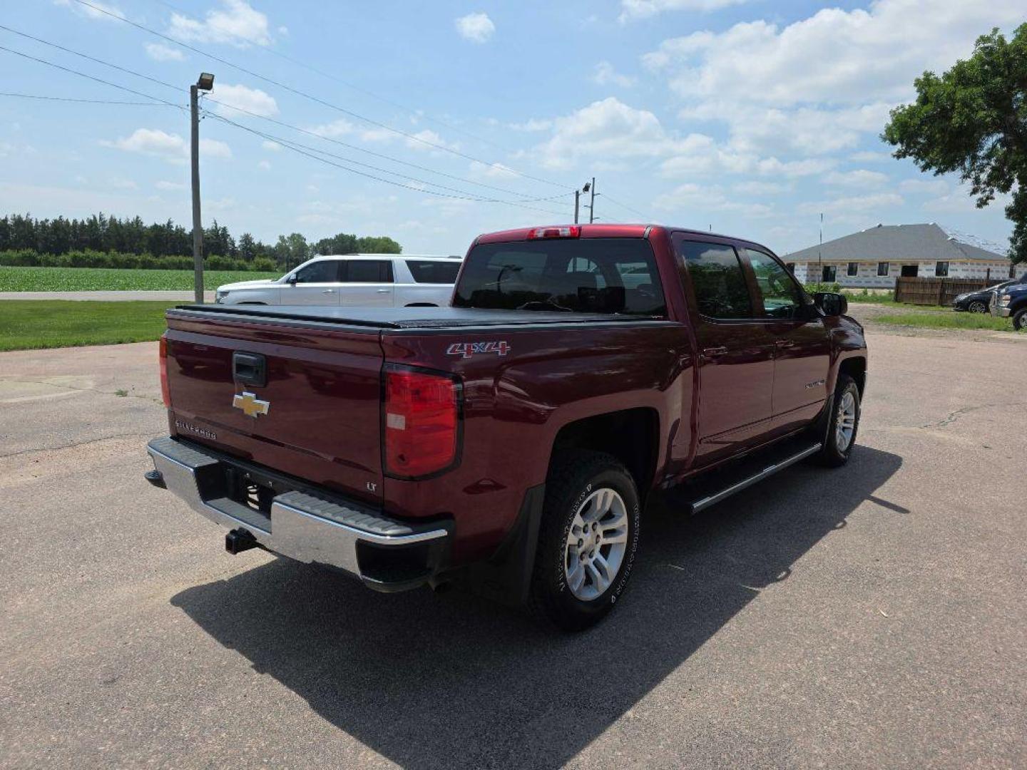 2017 MAROON CHEVROLET SILVERADO 1500 LT (3GCUKREC9HG) with an 5.3L engine, Automatic transmission, located at 495 Old Highway 20 West, South Sioux City, NE, 68776, (402) 494-2677, 42.458408, -96.443512 - Photo#3