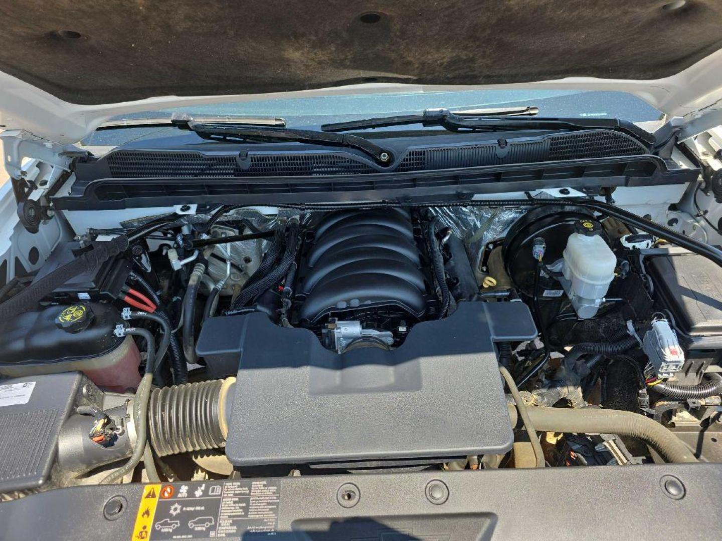 2017 WHITE CHEVROLET SILVERADO 1500 LT (3GCUKREC4HG) with an 5.3L engine, Automatic transmission, located at 495 Old Highway 20 West, South Sioux City, NE, 68776, (402) 494-2677, 42.458408, -96.443512 - Photo#16