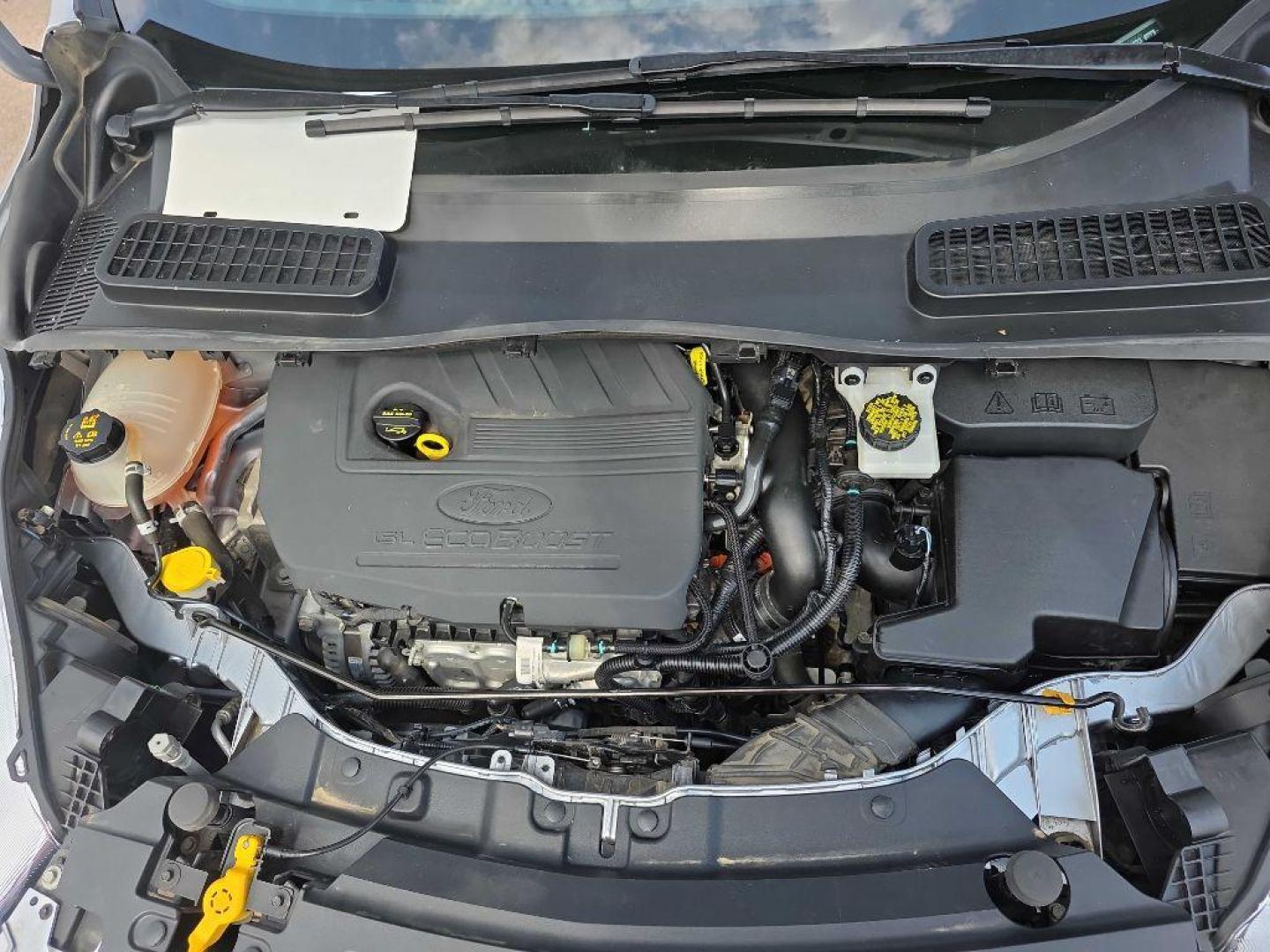 2018 SILVER FORD ESCAPE SE (1FMCU9GD5JU) with an 1.5L engine, Automatic transmission, located at 495 Old Highway 20 West, South Sioux City, NE, 68776, (402) 494-2677, 42.458408, -96.443512 - Photo#40
