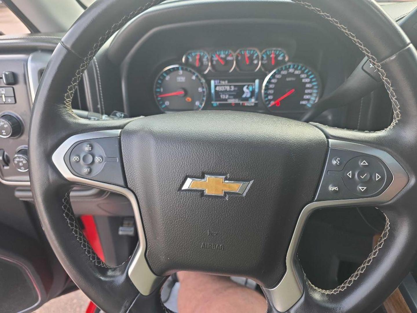 2015 RED CHEVROLET SILVERADO 1500 LTZ (3GCUKSEC3FG) with an 5.3L engine, Automatic transmission, located at 495 Old Highway 20 West, South Sioux City, NE, 68776, (402) 494-2677, 42.458408, -96.443512 - Photo#14