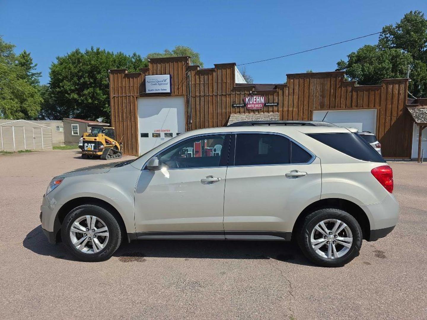 2015 TAN CHEVROLET EQUINOX LT (1GNFLFEK4FZ) with an 2.4L engine, Automatic transmission, located at 495 Old Highway 20 West, South Sioux City, NE, 68776, (402) 494-2677, 42.458408, -96.443512 - Photo#5