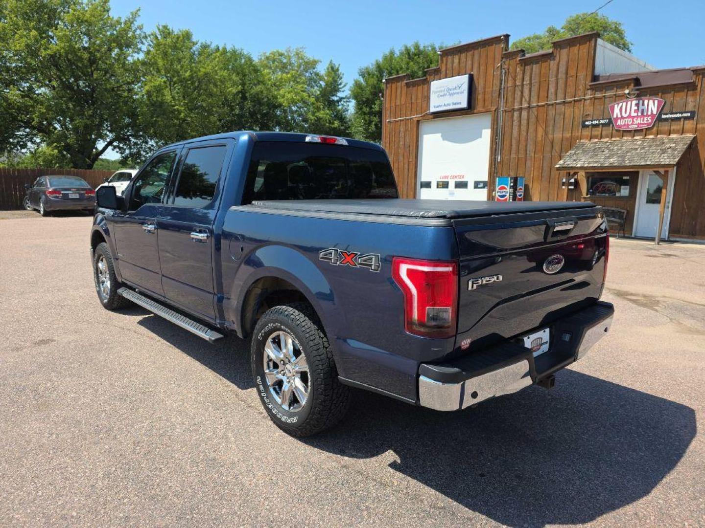 2015 BLUE FORD F150 SUPERCREW (1FTEW1EP9FK) with an 2.7L engine, Automatic transmission, located at 495 Old Highway 20 West, South Sioux City, NE, 68776, (402) 494-2677, 42.458408, -96.443512 - Photo#2
