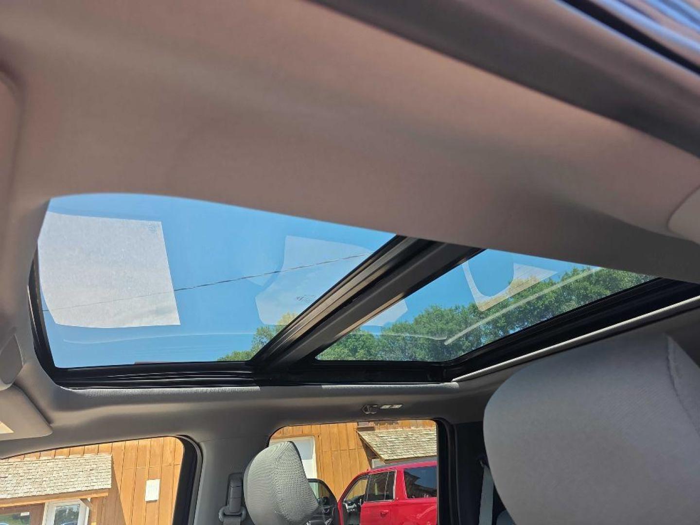 2015 BLUE FORD F150 SUPERCREW (1FTEW1EP9FK) with an 2.7L engine, Automatic transmission, located at 495 Old Highway 20 West, South Sioux City, NE, 68776, (402) 494-2677, 42.458408, -96.443512 - Photo#16