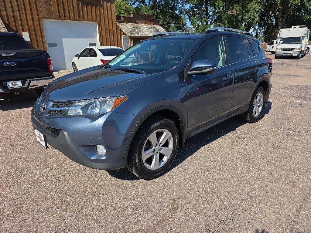 photo of 2014 TOYOTA RAV4 XLE