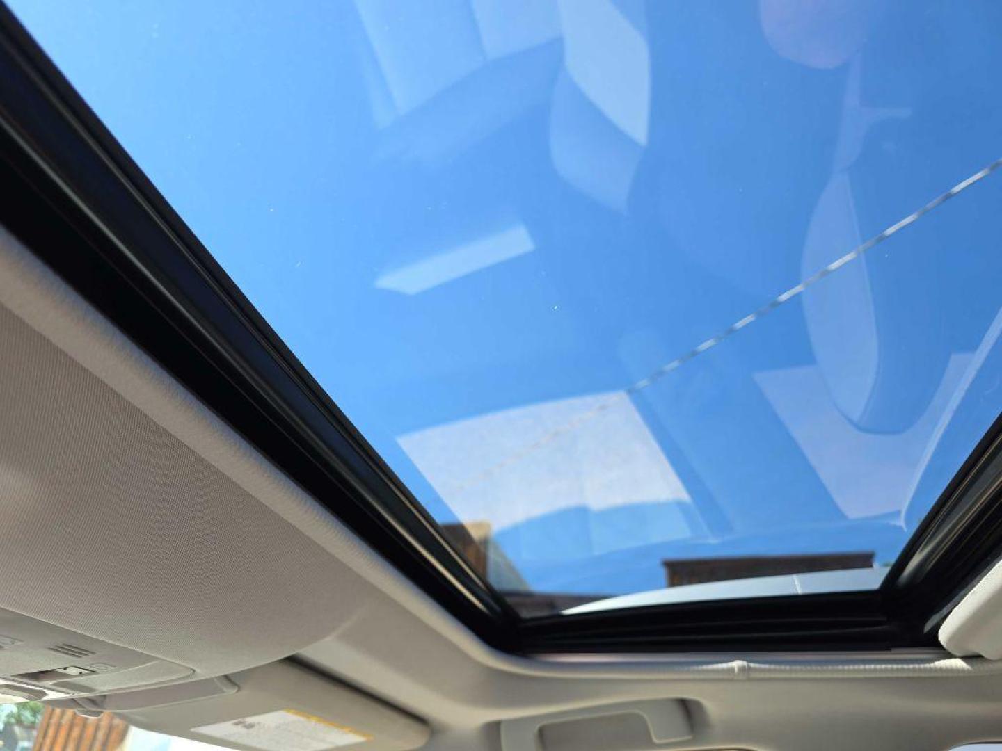 2014 BLUE TOYOTA RAV4 XLE (JTMRFREV8ED) with an 2.5L engine, Automatic transmission, located at 495 Old Highway 20 West, South Sioux City, NE, 68776, (402) 494-2677, 42.458408, -96.443512 - Photo#8