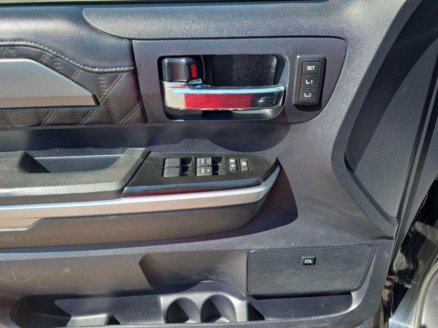 2016 BLACK TOYOTA TUNDRA CREWMAX 1794 (5TFAW5F12GX) with an 5.7L engine, Automatic transmission, located at 495 Old Highway 20 West, South Sioux City, NE, 68776, (402) 494-2677, 42.458408, -96.443512 - Photo#10