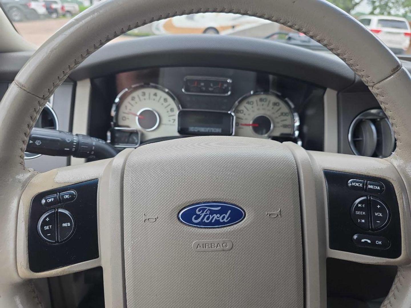 2012 BLACK FORD EXPEDITION XLT (1FMJU1J50CE) with an 5.4L engine, Automatic transmission, located at 495 Old Highway 20 West, South Sioux City, NE, 68776, (402) 494-2677, 42.458408, -96.443512 - Photo#13