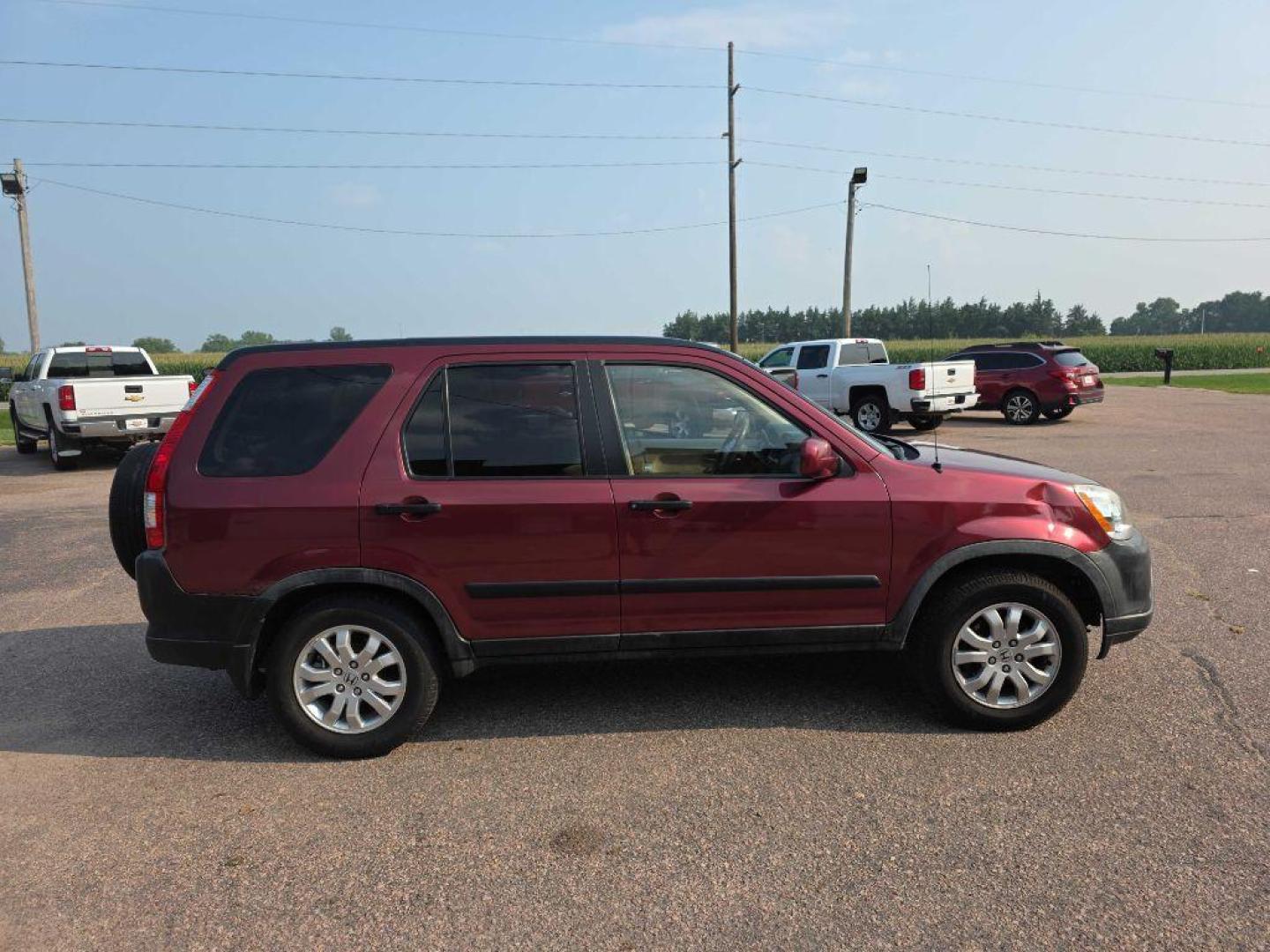 2006 RED HONDA CR-V EX (JHLRD78886C) with an 2.4L engine, Automatic transmission, located at 495 Old Highway 20 West, South Sioux City, NE, 68776, (402) 494-2677, 42.458408, -96.443512 - Photo#4