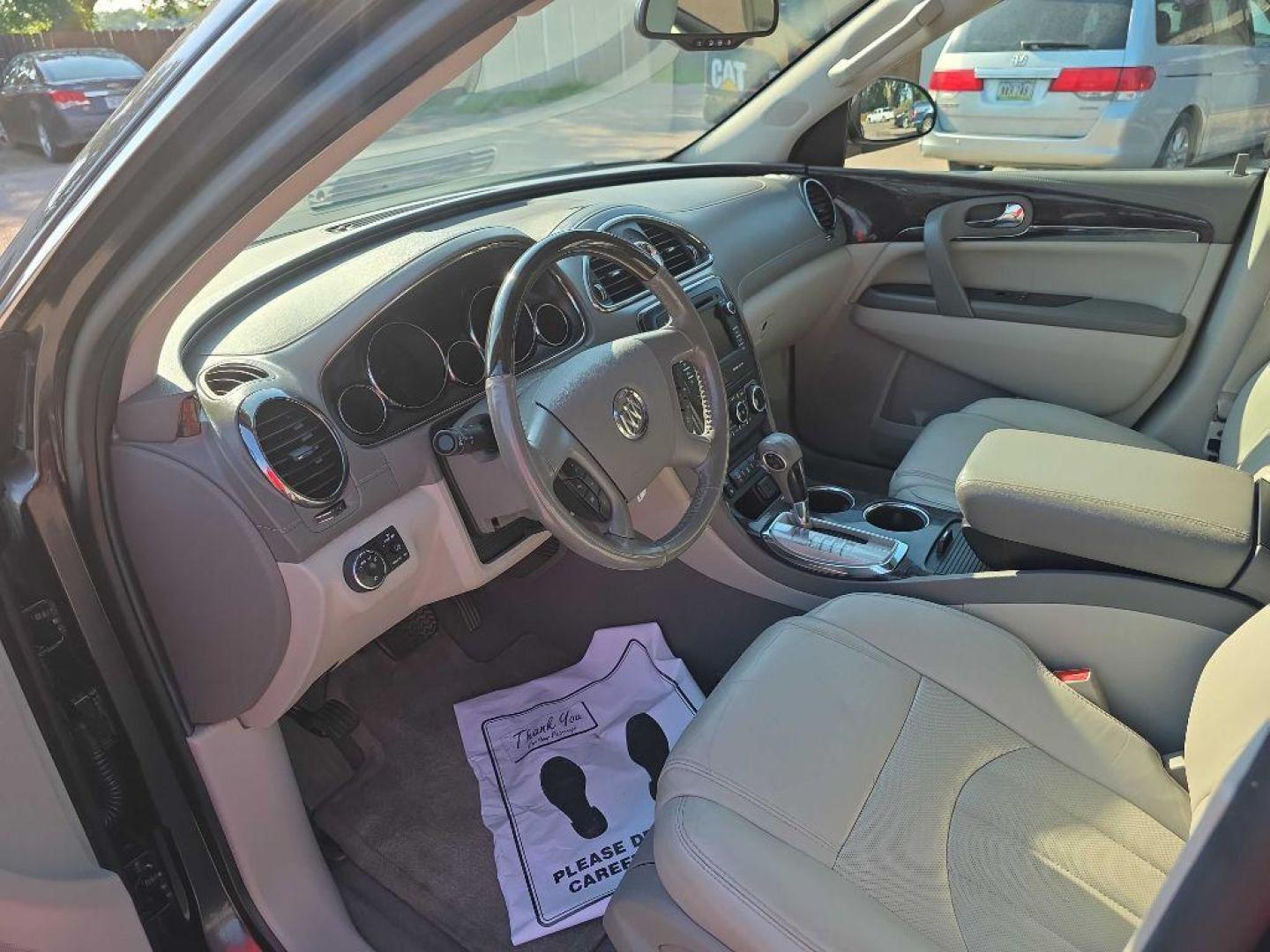 2016 GRAY BUICK ENCLAVE (5GAKVBKD7GJ) with an 3.6L engine, Automatic transmission, located at 495 Old Highway 20 West, South Sioux City, NE, 68776, (402) 494-2677, 42.458408, -96.443512 - Photo#10