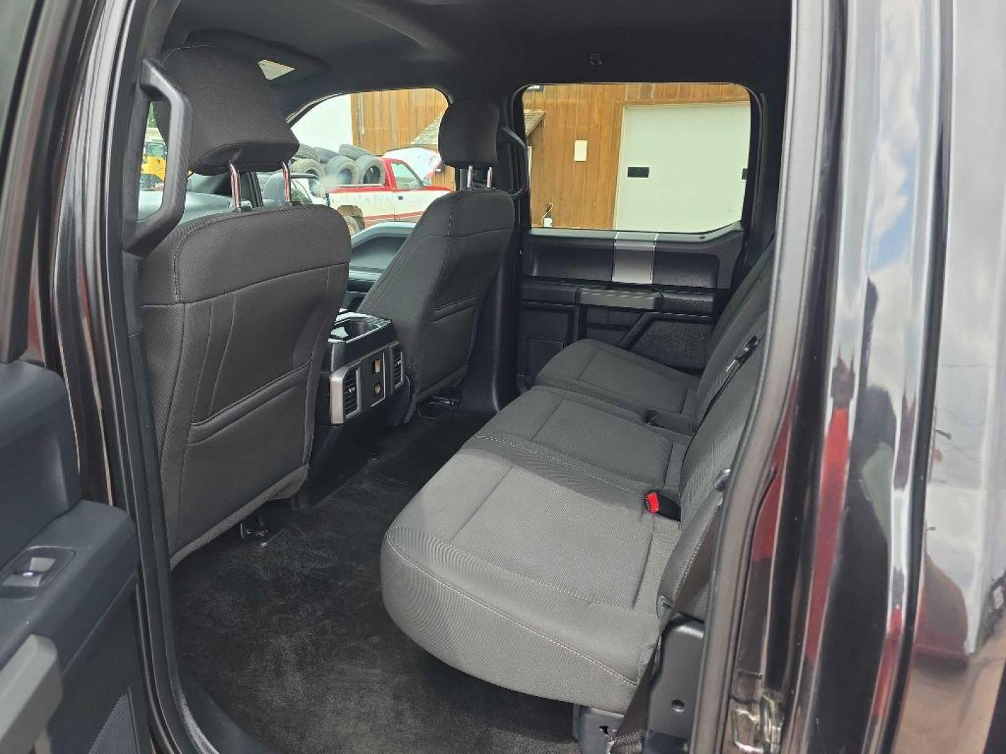 2015 BLACK FORD F150 SUPERCREW (1FTEW1EG9FK) with an 3.5L engine, Automatic transmission, located at 495 Old Highway 20 West, South Sioux City, NE, 68776, (402) 494-2677, 42.458408, -96.443512 - Photo#19