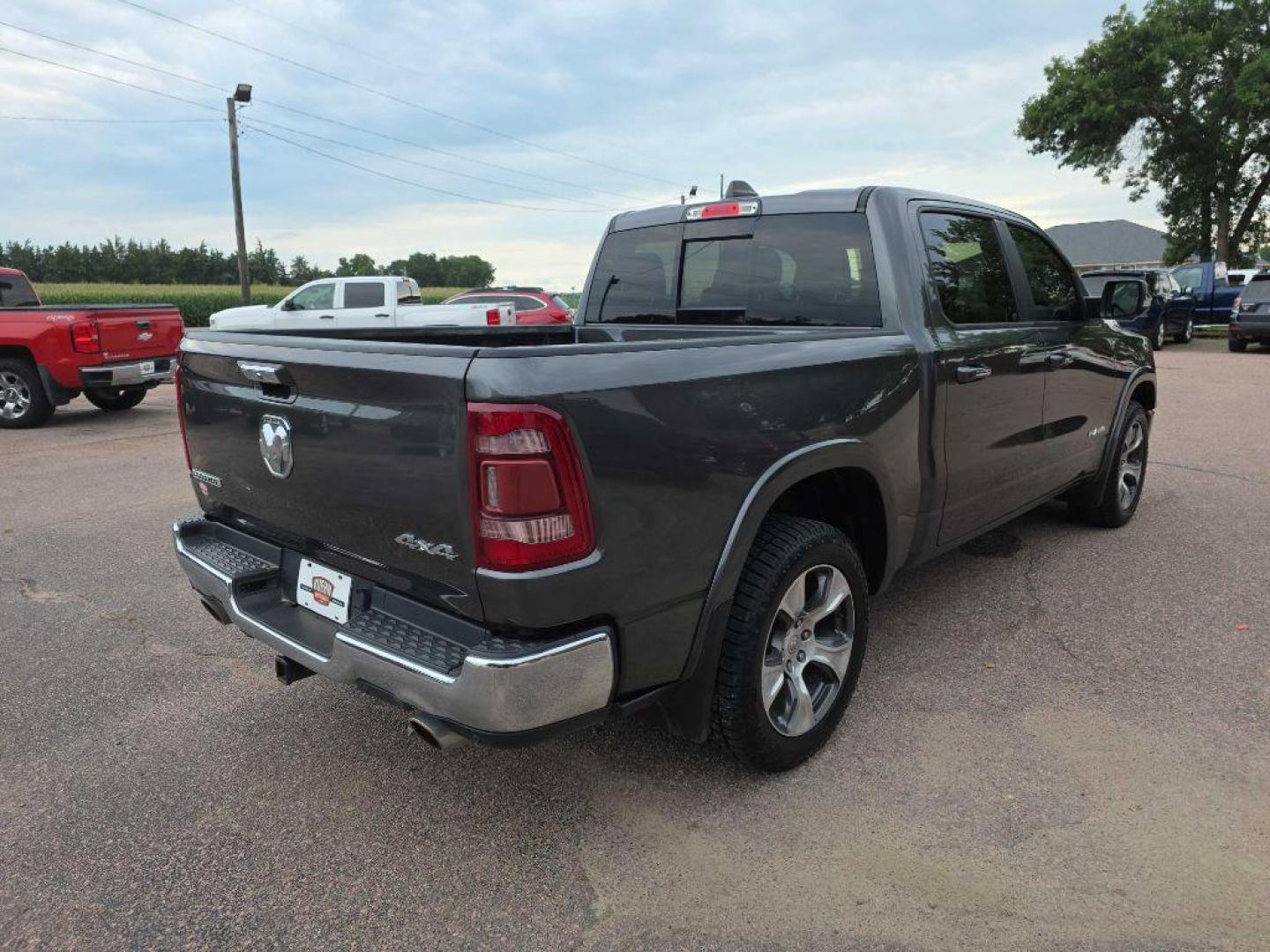 2019 GREY RAM 1500 LARAMIE (1C6SRFJT5KN) with an 5.7L engine, Automatic transmission, located at 495 Old Highway 20 West, South Sioux City, NE, 68776, (402) 494-2677, 42.458408, -96.443512 - Photo#3