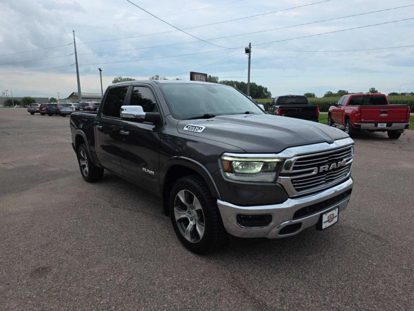 2019 GREY RAM 1500 LARAMIE (1C6SRFJT5KN) with an 5.7L engine, Automatic transmission, located at 495 Old Highway 20 West, South Sioux City, NE, 68776, (402) 494-2677, 42.458408, -96.443512 - Photo#5