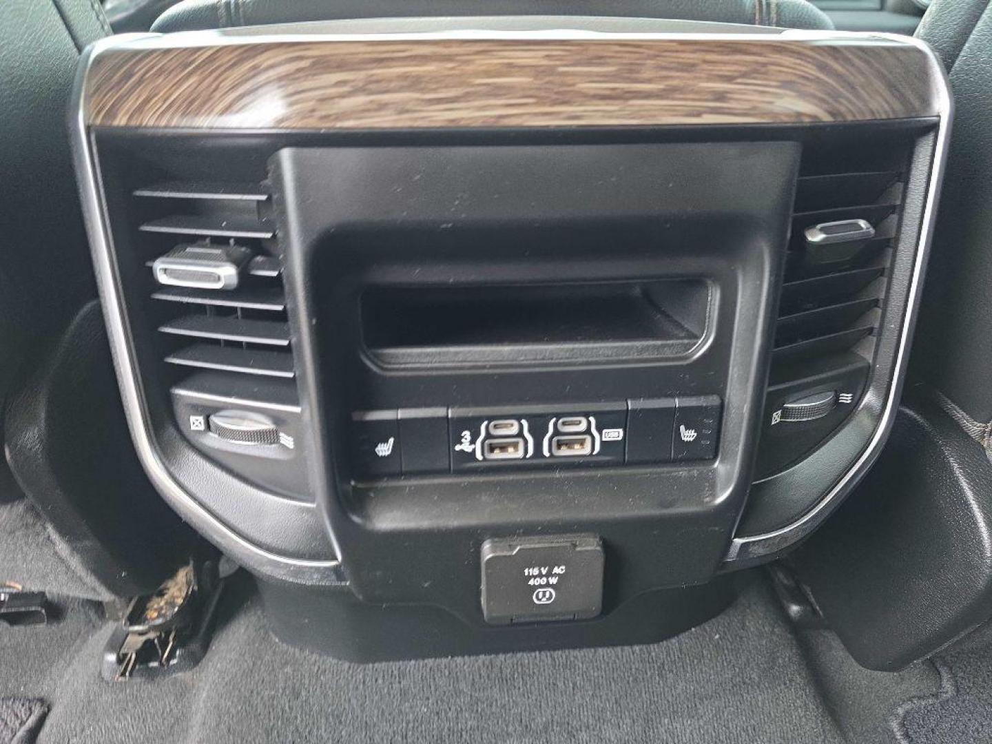 2019 GREY RAM 1500 LARAMIE (1C6SRFJT5KN) with an 5.7L engine, Automatic transmission, located at 495 Old Highway 20 West, South Sioux City, NE, 68776, (402) 494-2677, 42.458408, -96.443512 - Photo#6