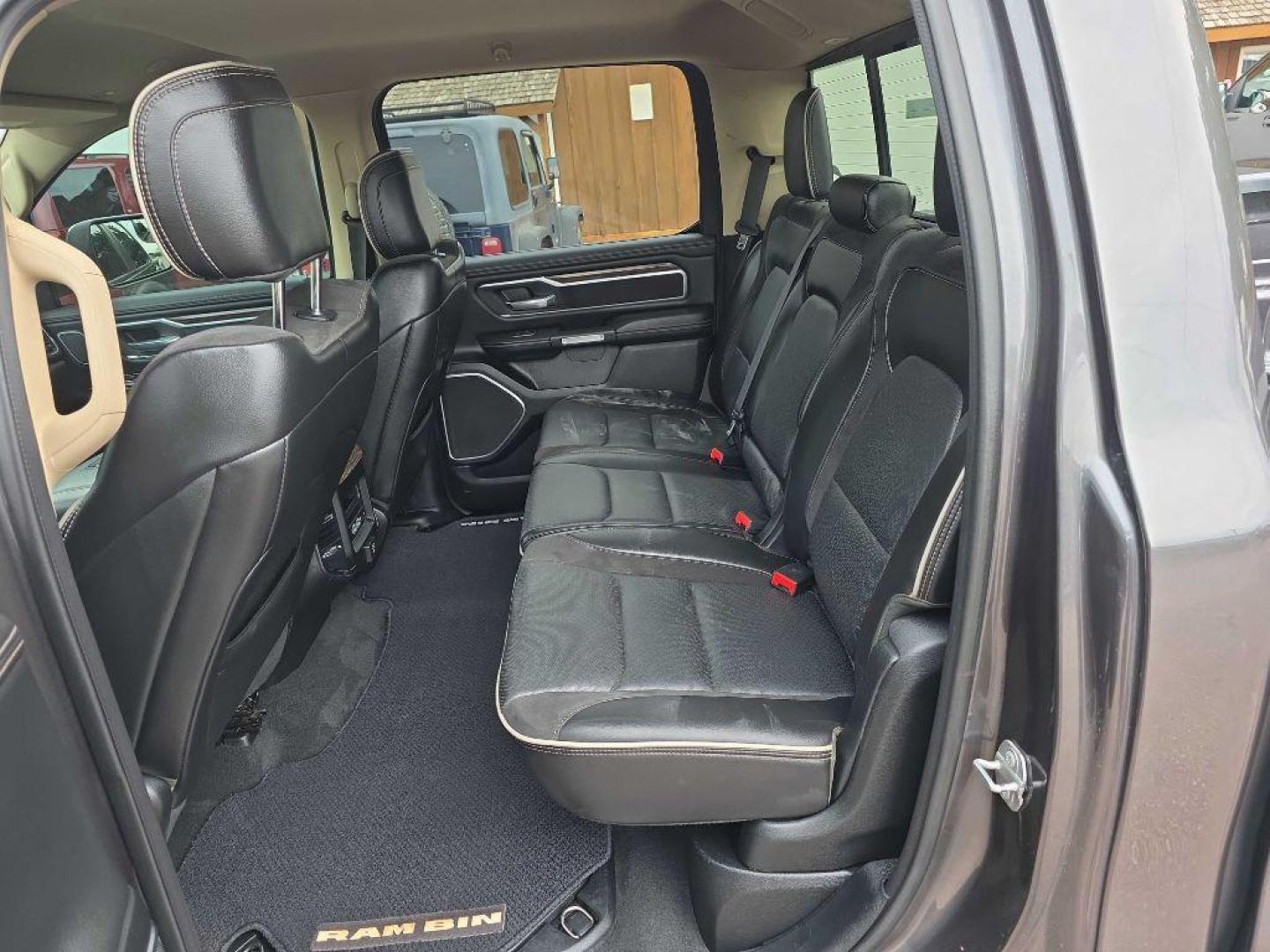 2019 GREY RAM 1500 LARAMIE (1C6SRFJT5KN) with an 5.7L engine, Automatic transmission, located at 495 Old Highway 20 West, South Sioux City, NE, 68776, (402) 494-2677, 42.458408, -96.443512 - Photo#7