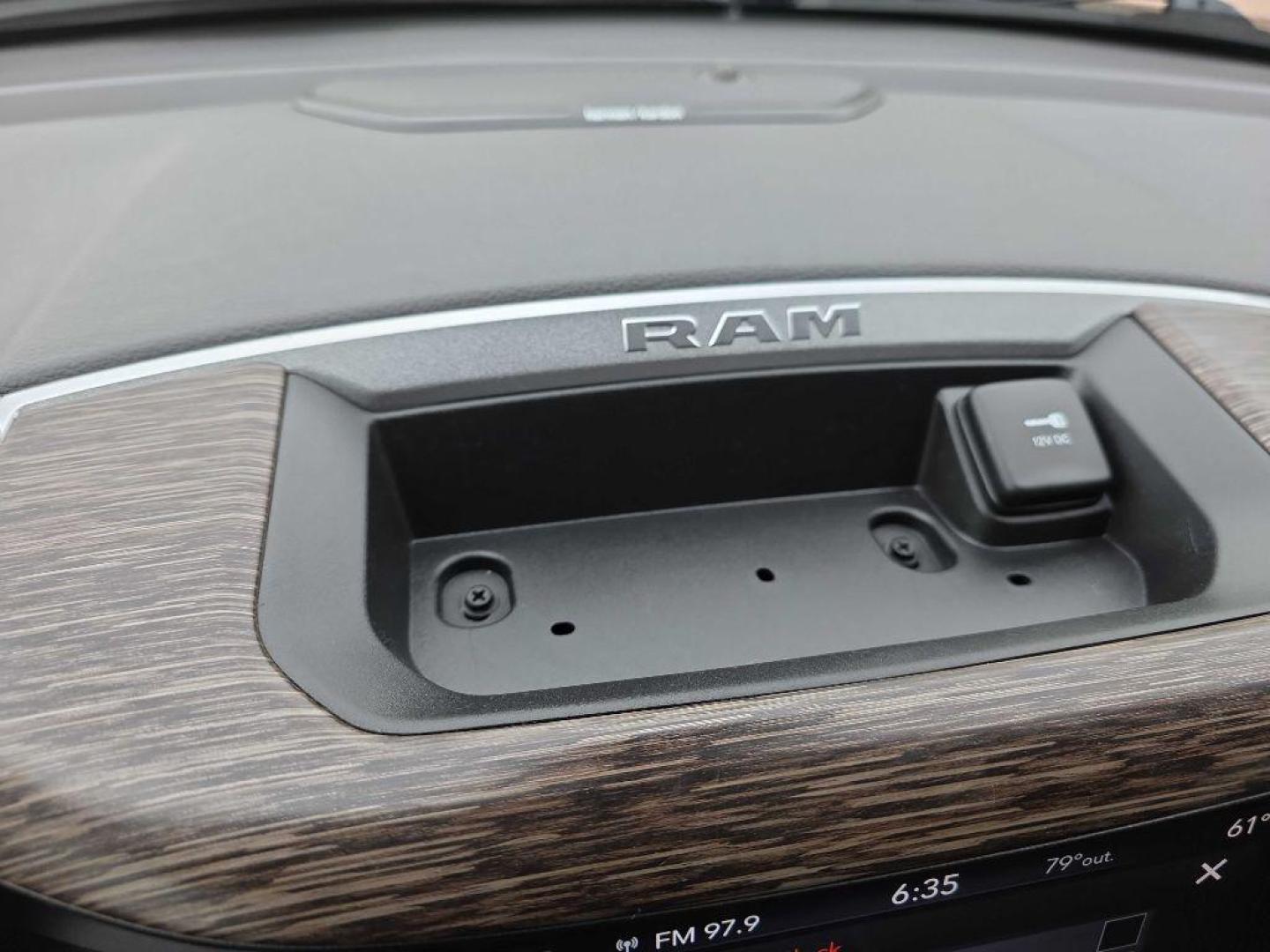 2019 GREY RAM 1500 LARAMIE (1C6SRFJT5KN) with an 5.7L engine, Automatic transmission, located at 495 Old Highway 20 West, South Sioux City, NE, 68776, (402) 494-2677, 42.458408, -96.443512 - Photo#11