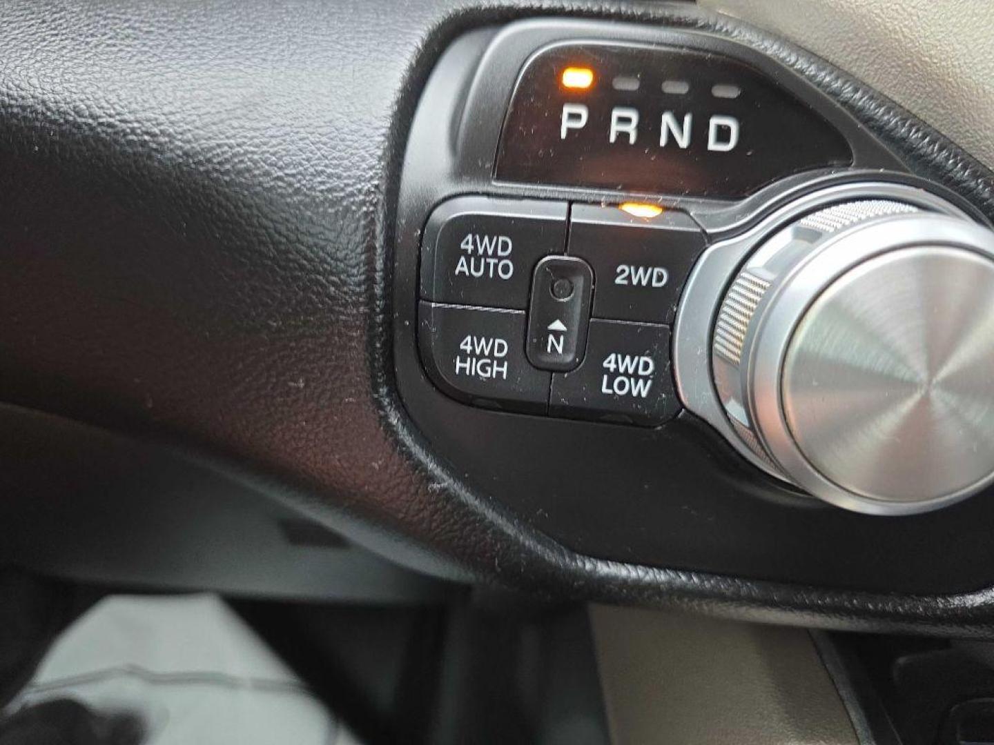 2019 GREY RAM 1500 LARAMIE (1C6SRFJT5KN) with an 5.7L engine, Automatic transmission, located at 495 Old Highway 20 West, South Sioux City, NE, 68776, (402) 494-2677, 42.458408, -96.443512 - Photo#18