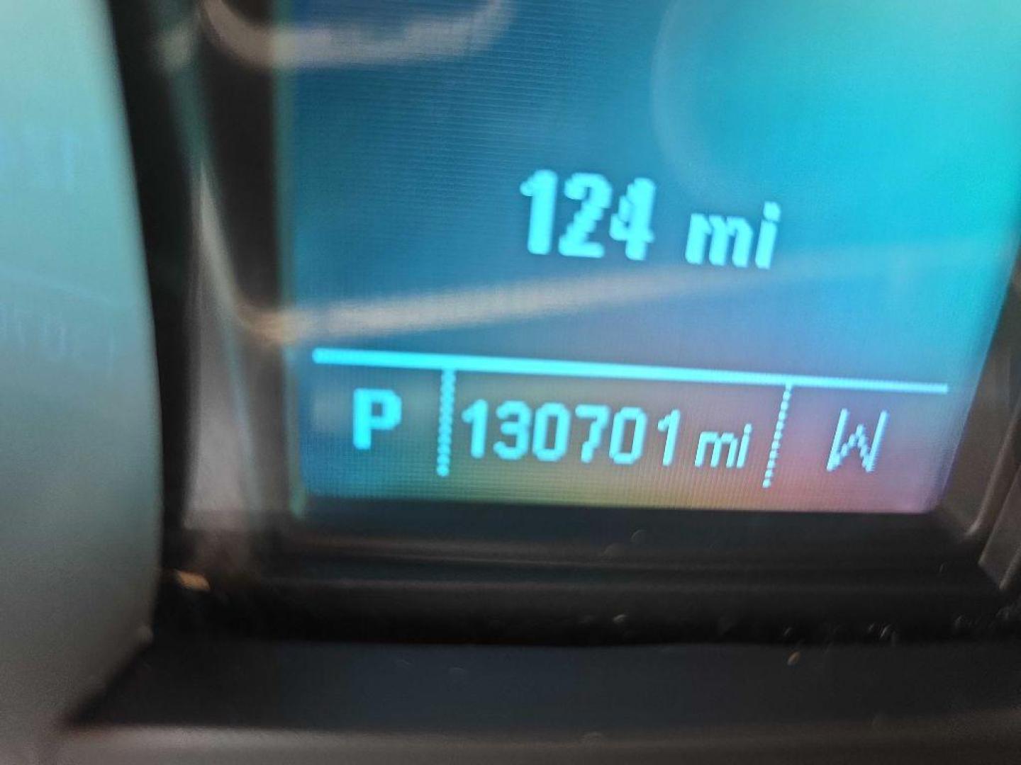 2017 WHITE CHEVROLET EQUINOX LT (2GNFLFEK1H6) with an 2.4L engine, Automatic transmission, located at 495 Old Highway 20 West, South Sioux City, NE, 68776, (402) 494-2677, 42.458408, -96.443512 - Photo#13