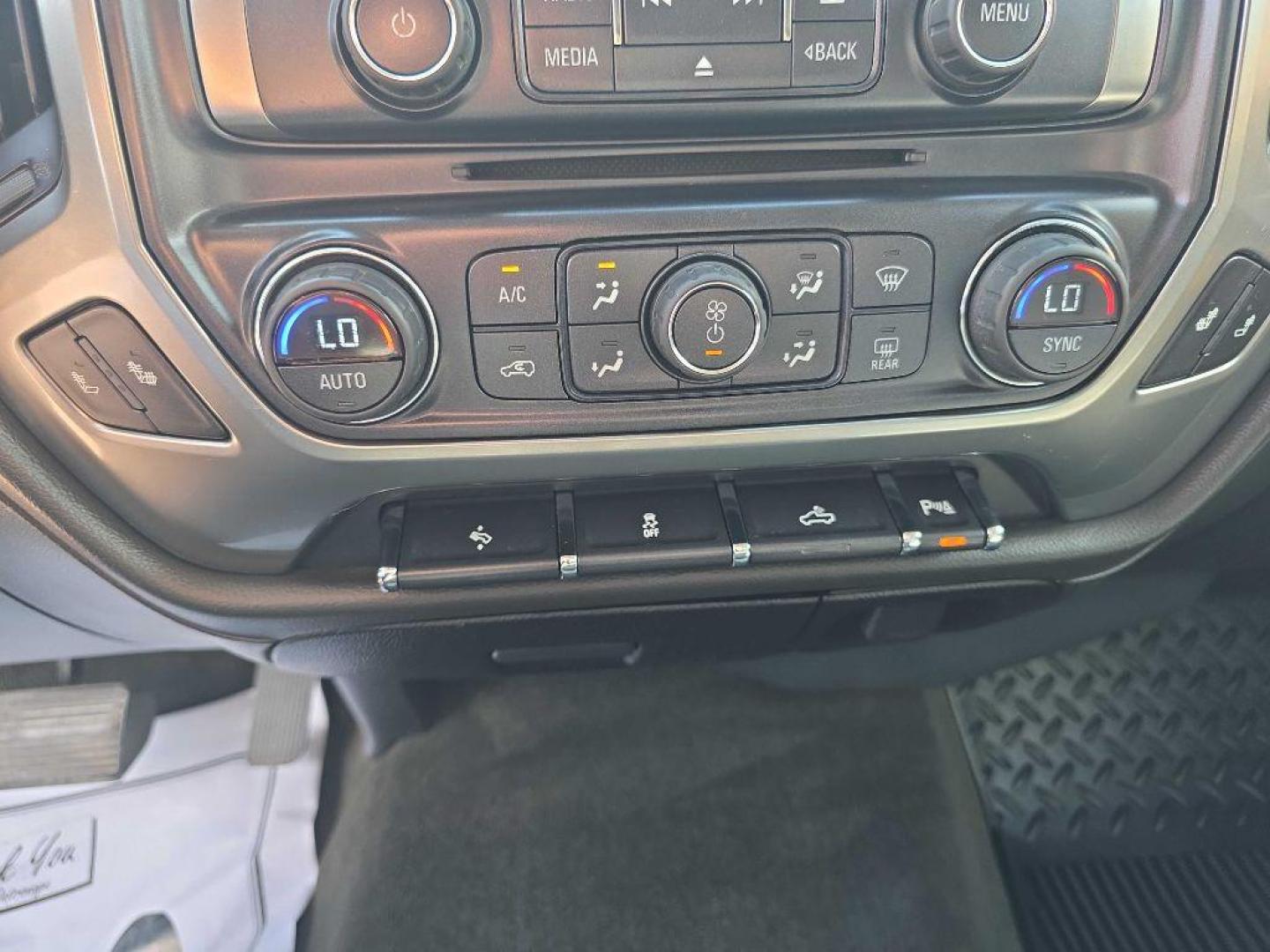 2015 WHITE CHEVROLET SILVERADO 1500 LTZ (3GCUKSEC6FG) with an 5.3L engine, Automatic transmission, located at 495 Old Highway 20 West, South Sioux City, NE, 68776, (402) 494-2677, 42.458408, -96.443512 - Photo#11