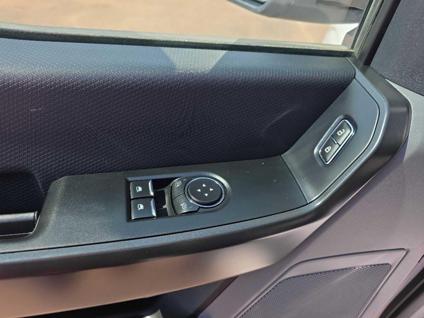 2023 WHITE FORD F150 (1FTMF1EP6PK) with an 2.7L engine, Automatic transmission, located at 495 Old Highway 20 West, South Sioux City, NE, 68776, (402) 494-2677, 42.458408, -96.443512 - Photo#9
