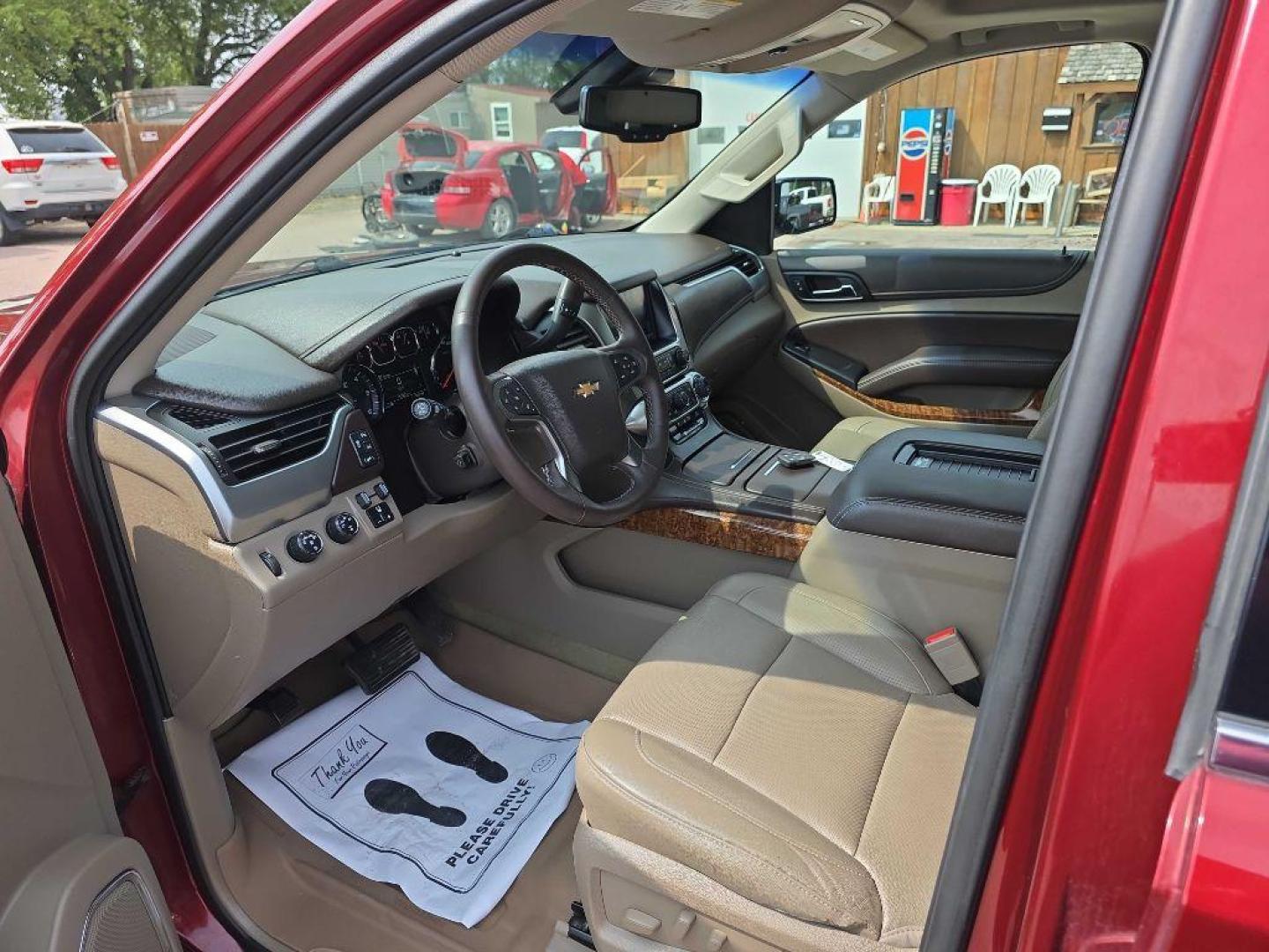 2016 MAROON CHEVROLET SUBURBAN 1500 LTZ (1GNSKJKC2GR) with an 5.3L engine, Automatic transmission, located at 495 Old Highway 20 West, South Sioux City, NE, 68776, (402) 494-2677, 42.458408, -96.443512 - Photo#11