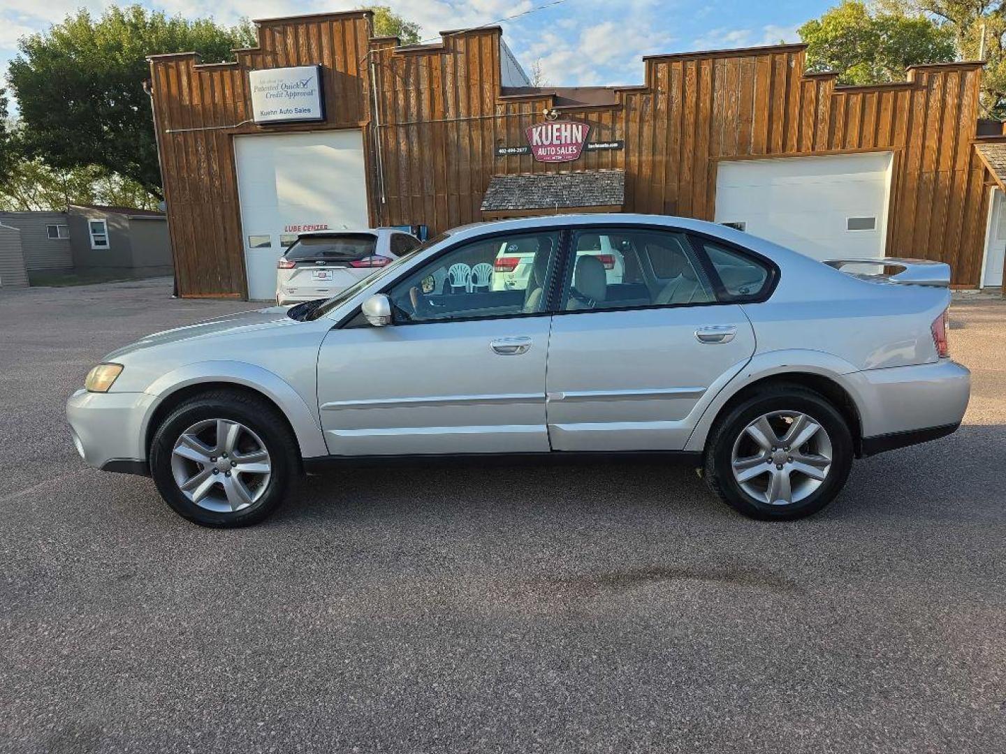 2006 SILVER SUBARU LEGACY OUTBACK 3.0R LL (4S4BL86C064) with an 3.0L engine, Automatic transmission, located at 495 Old Highway 20 West, South Sioux City, NE, 68776, (402) 494-2677, 42.458408, -96.443512 - Photo#1