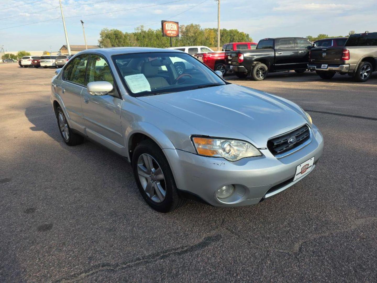 2006 SILVER SUBARU LEGACY OUTBACK 3.0R LL (4S4BL86C064) with an 3.0L engine, Automatic transmission, located at 495 Old Highway 20 West, South Sioux City, NE, 68776, (402) 494-2677, 42.458408, -96.443512 - Photo#5