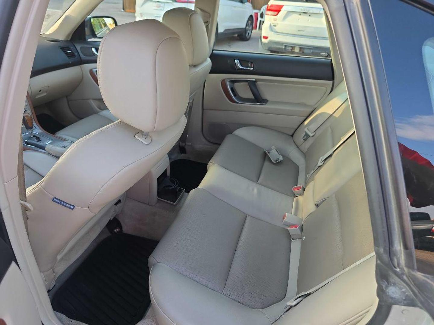 2006 SILVER SUBARU LEGACY OUTBACK 3.0R LL (4S4BL86C064) with an 3.0L engine, Automatic transmission, located at 495 Old Highway 20 West, South Sioux City, NE, 68776, (402) 494-2677, 42.458408, -96.443512 - Photo#9