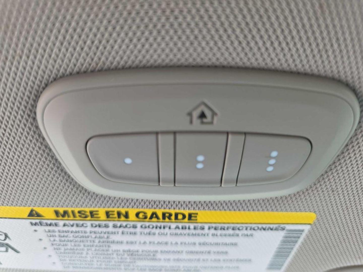 2017 WHITE CHRYSLER PACIFICA TOURING L PLUS (2C4RC1EG3HR) with an 3.6L engine, Automatic transmission, located at 495 Old Highway 20 West, South Sioux City, NE, 68776, (402) 494-2677, 42.458408, -96.443512 - Photo#19