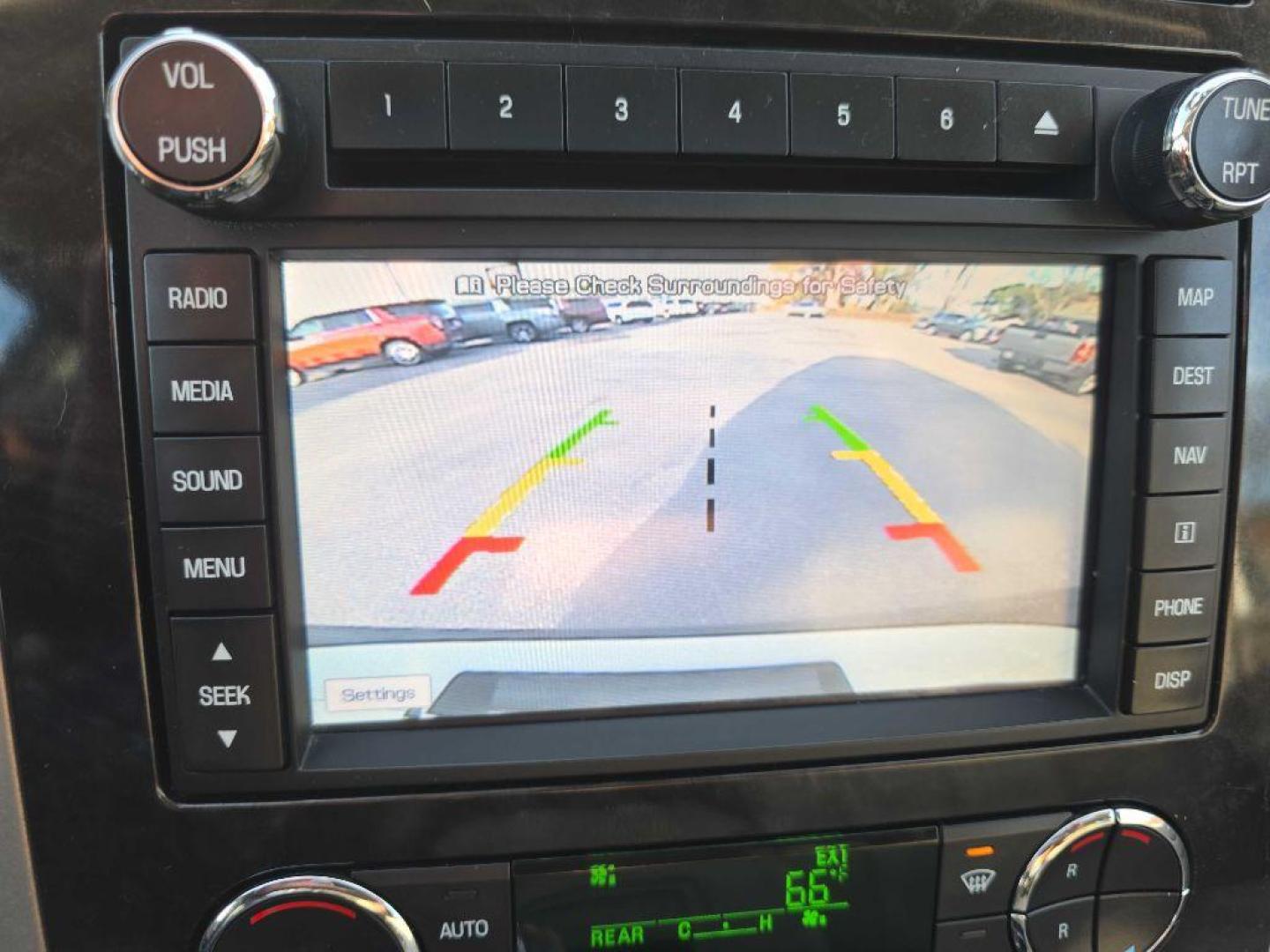 2011 WHITE FORD EXPEDITION EL LIMITED (1FMJK2A51BE) with an 5.4L engine, Automatic transmission, located at 495 Old Highway 20 West, South Sioux City, NE, 68776, (402) 494-2677, 42.458408, -96.443512 - Photo#16