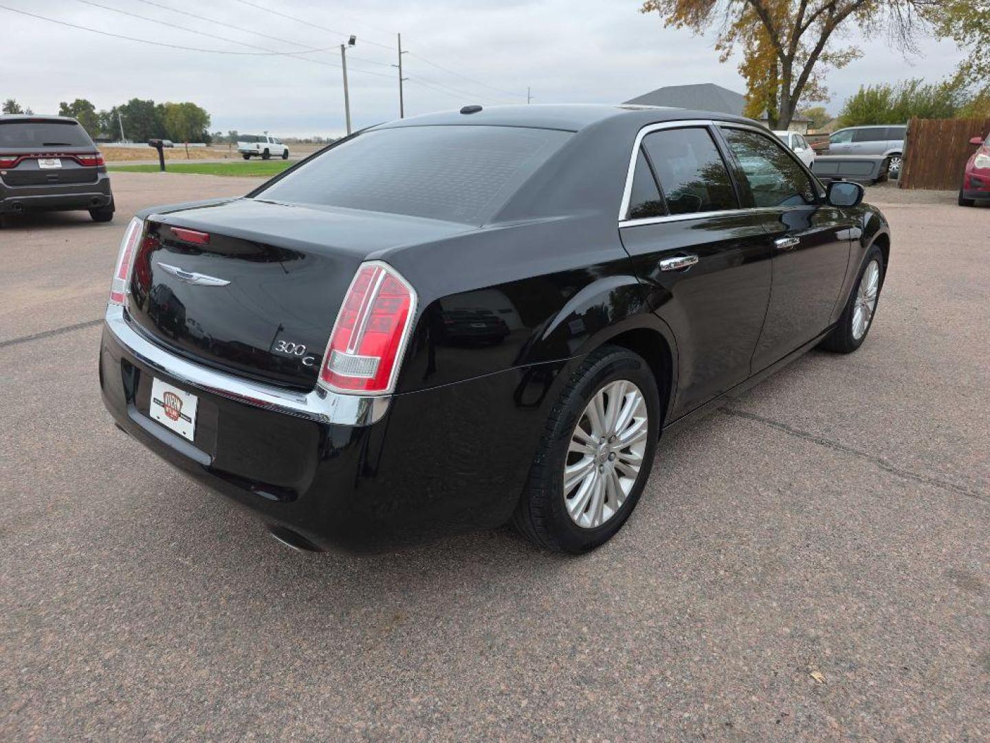 2014 BLACK CHRYSLER 300C (2C3CCAKGXEH) with an 3.6L engine, Automatic transmission, located at 495 Old Highway 20 West, South Sioux City, NE, 68776, (402) 494-2677, 42.458408, -96.443512 - Photo#3