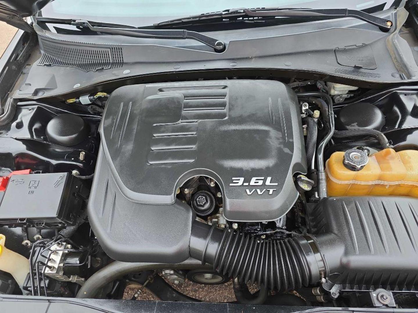 2014 BLACK CHRYSLER 300C (2C3CCAKGXEH) with an 3.6L engine, Automatic transmission, located at 495 Old Highway 20 West, South Sioux City, NE, 68776, (402) 494-2677, 42.458408, -96.443512 - Photo#14