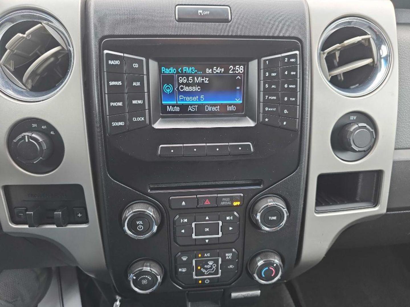 2013 SILVER FORD F150 SUPERCREW (1FTFW1EF8DF) with an 5.0L engine, Automatic transmission, located at 495 Old Highway 20 West, South Sioux City, NE, 68776, (402) 494-2677, 42.458408, -96.443512 - Photo#10