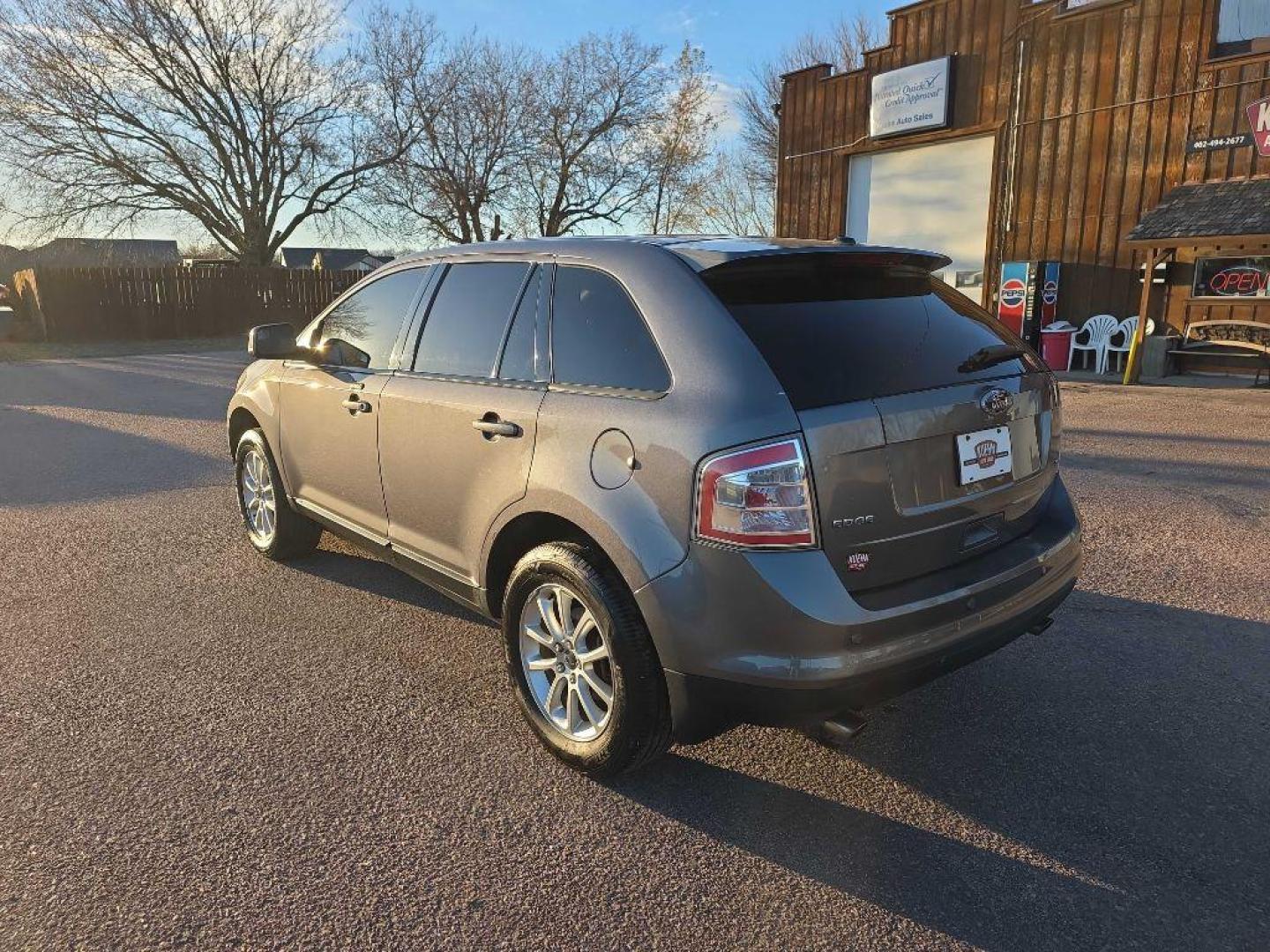 2010 SILVER FORD EDGE SEL (2FMDK3JC4AB) with an 3.5L engine, Automatic transmission, located at 495 Old Highway 20 West, South Sioux City, NE, 68776, (402) 494-2677, 42.458408, -96.443512 - Photo#1
