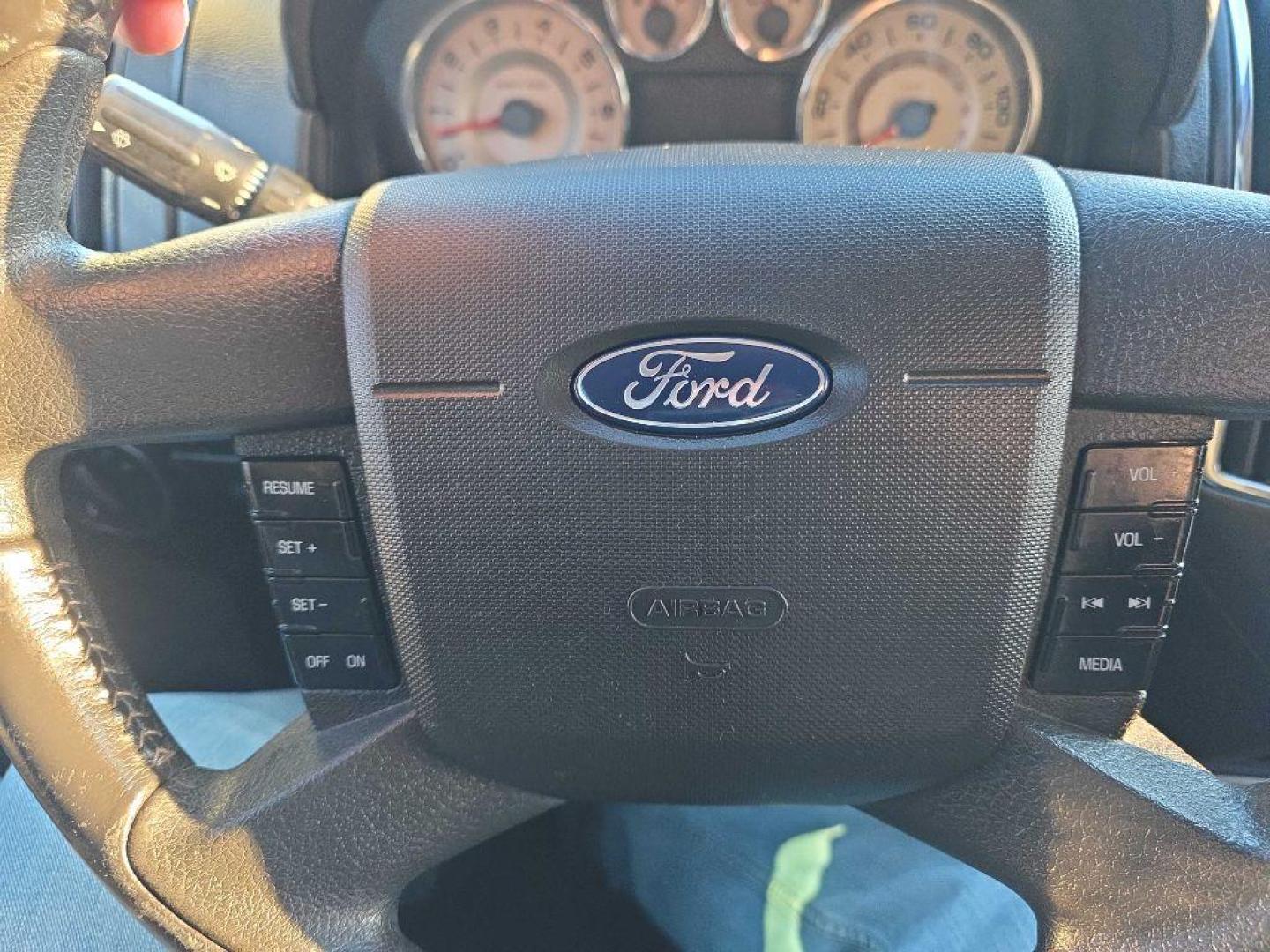 2010 SILVER FORD EDGE SEL (2FMDK3JC4AB) with an 3.5L engine, Automatic transmission, located at 495 Old Highway 20 West, South Sioux City, NE, 68776, (402) 494-2677, 42.458408, -96.443512 - Photo#11