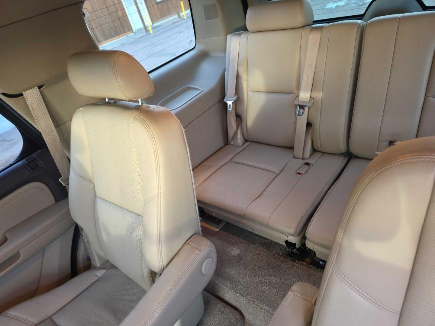 2010 TAN GMC YUKON DENALI (1GKUKEEF0AR) with an 6.2L engine, Automatic transmission, located at 495 Old Highway 20 West, South Sioux City, NE, 68776, (402) 494-2677, 42.458408, -96.443512 - Photo#9