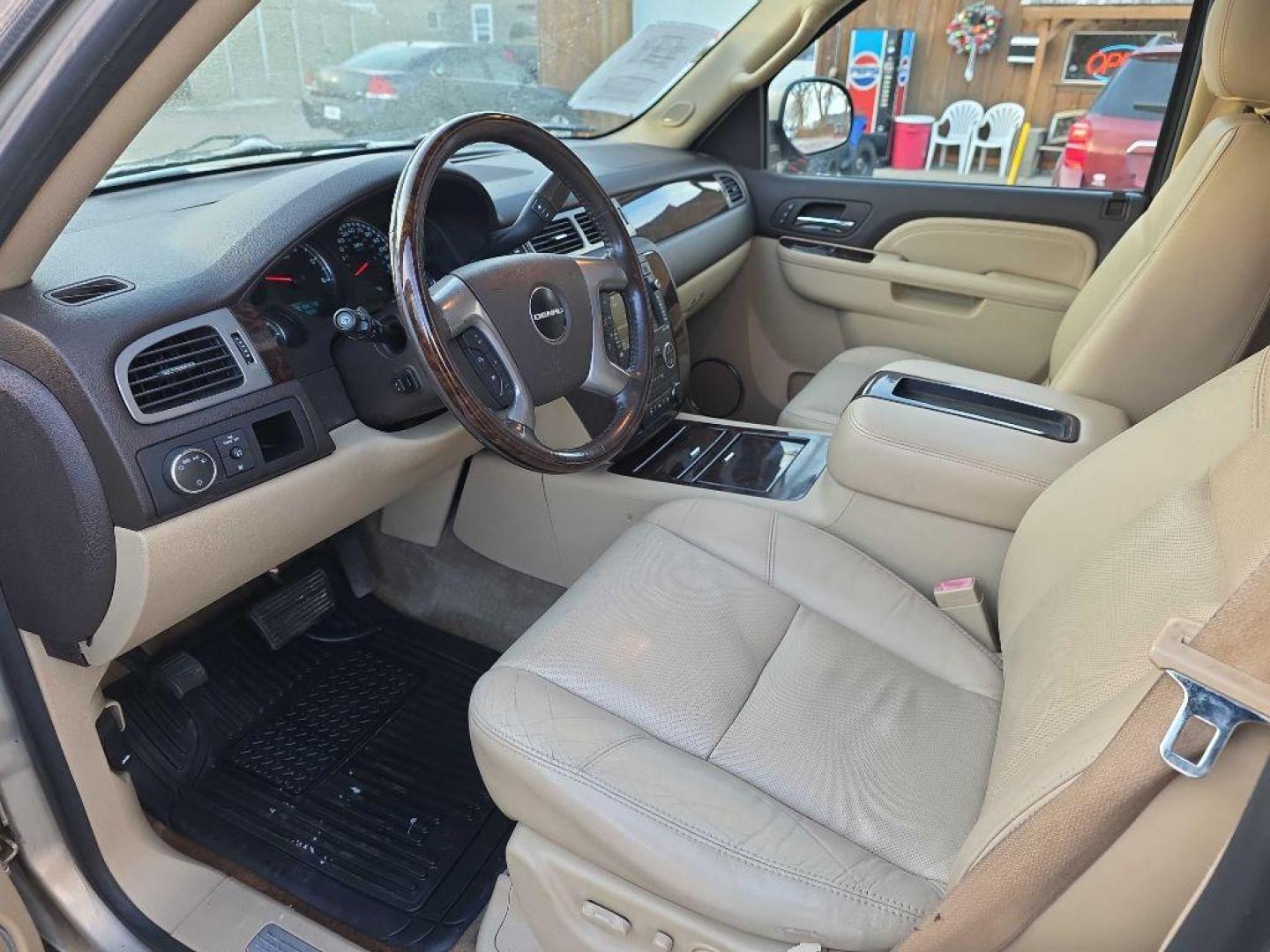 2010 TAN GMC YUKON DENALI (1GKUKEEF0AR) with an 6.2L engine, Automatic transmission, located at 495 Old Highway 20 West, South Sioux City, NE, 68776, (402) 494-2677, 42.458408, -96.443512 - Photo#14