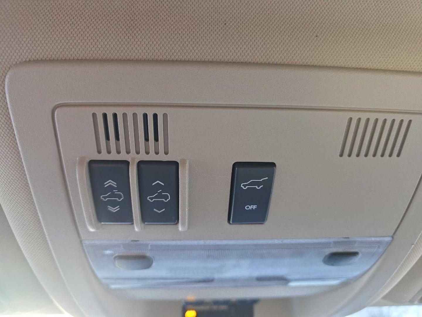 2010 TAN GMC YUKON DENALI (1GKUKEEF0AR) with an 6.2L engine, Automatic transmission, located at 495 Old Highway 20 West, South Sioux City, NE, 68776, (402) 494-2677, 42.458408, -96.443512 - Photo#18