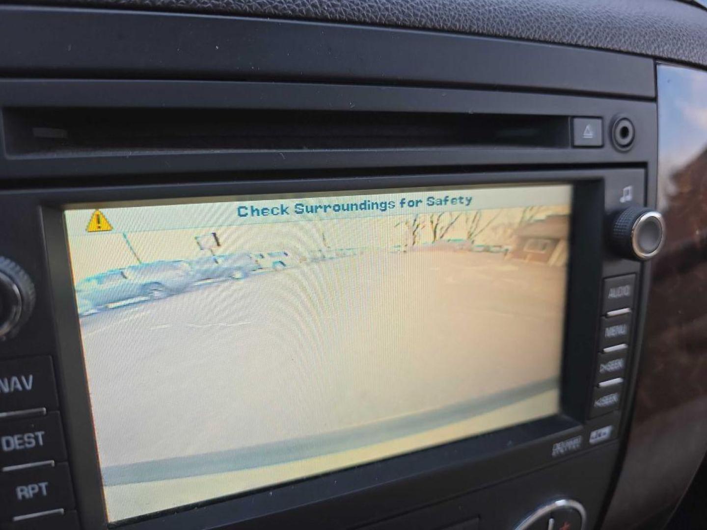 2010 TAN GMC YUKON DENALI (1GKUKEEF0AR) with an 6.2L engine, Automatic transmission, located at 495 Old Highway 20 West, South Sioux City, NE, 68776, (402) 494-2677, 42.458408, -96.443512 - Photo#19