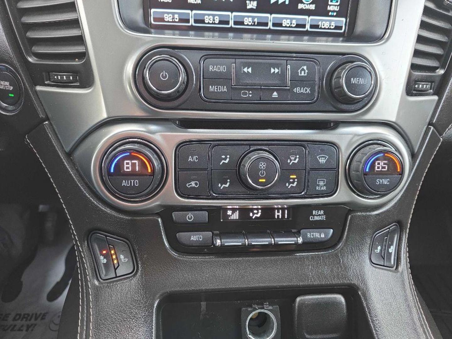 2019 BLUE CHEVROLET SUBURBAN 1500 LT (1GNSKHKC2KR) with an 5.3L engine, Automatic transmission, located at 495 Old Highway 20 West, South Sioux City, NE, 68776, (402) 494-2677, 42.458408, -96.443512 - Photo#19