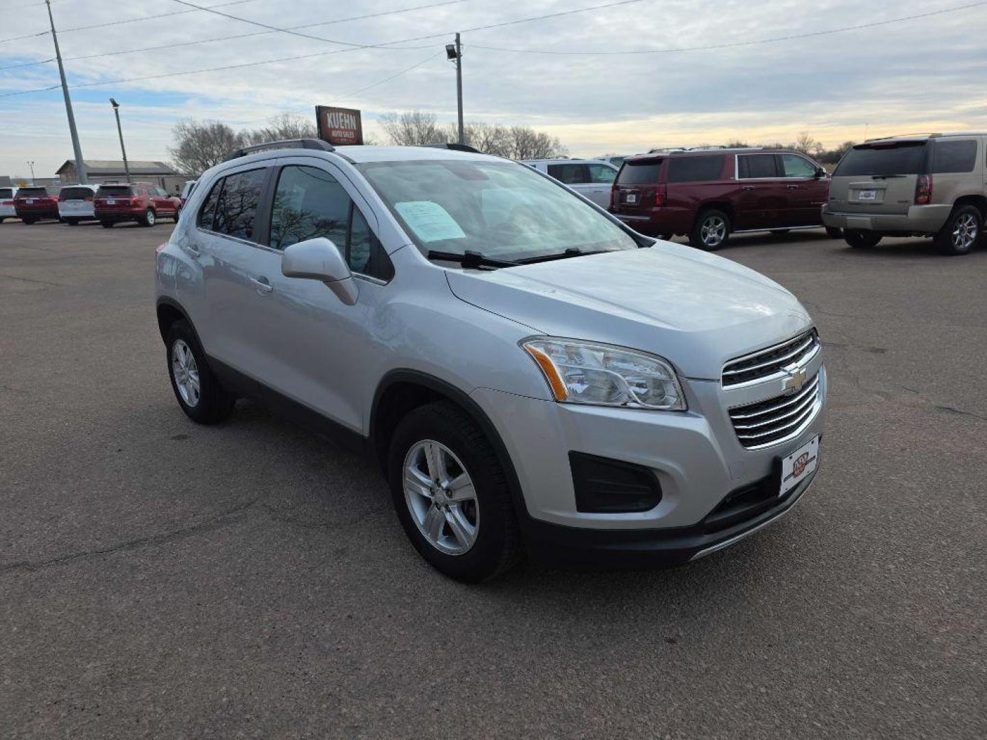 2015 SILVER CHEVROLET TRAX 1LT (3GNCJRSB8FL) with an 1.4L engine, Automatic transmission, located at 495 Old Highway 20 West, South Sioux City, NE, 68776, (402) 494-2677, 42.458408, -96.443512 - Photo#5