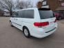 2008 WHITE HONDA ODYSSEY LX (5FNRL38268B) with an 3.5L engine, Automatic transmission, located at 495 Old Highway 20 West, South Sioux City, NE, 68776, (402) 494-2677, 42.458408, -96.443512 - Photo#2