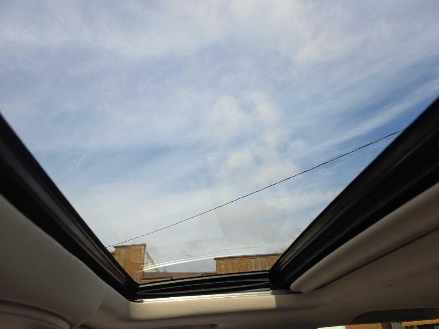 2019 GREY GMC YUKON XL DENALI (1GKS2HKJ0KR) with an 6.2L engine, Automatic transmission, located at 495 Old Highway 20 West, South Sioux City, NE, 68776, (402) 494-2677, 42.458408, -96.443512 - Photo#18