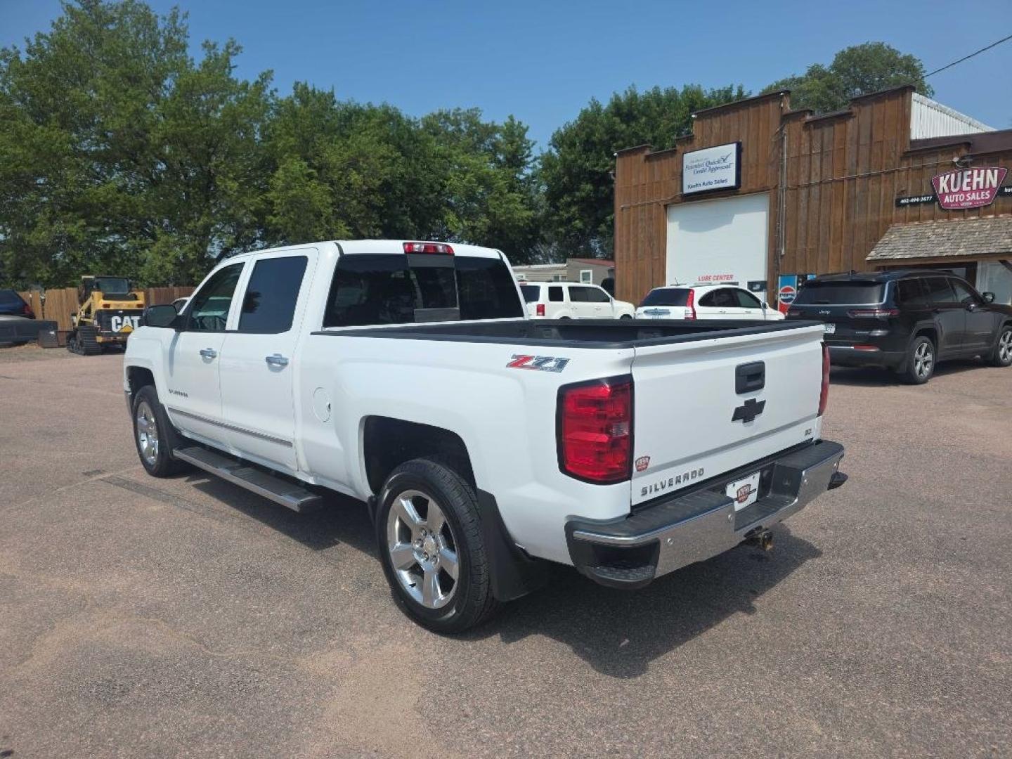 2014 WHITE CHEVROLET SILVERADO 1500 LTZ (3GCUKSEC6EG) with an 5.3L engine, Automatic transmission, located at 495 Old Highway 20 West, South Sioux City, NE, 68776, (402) 494-2677, 42.458408, -96.443512- Photo#2