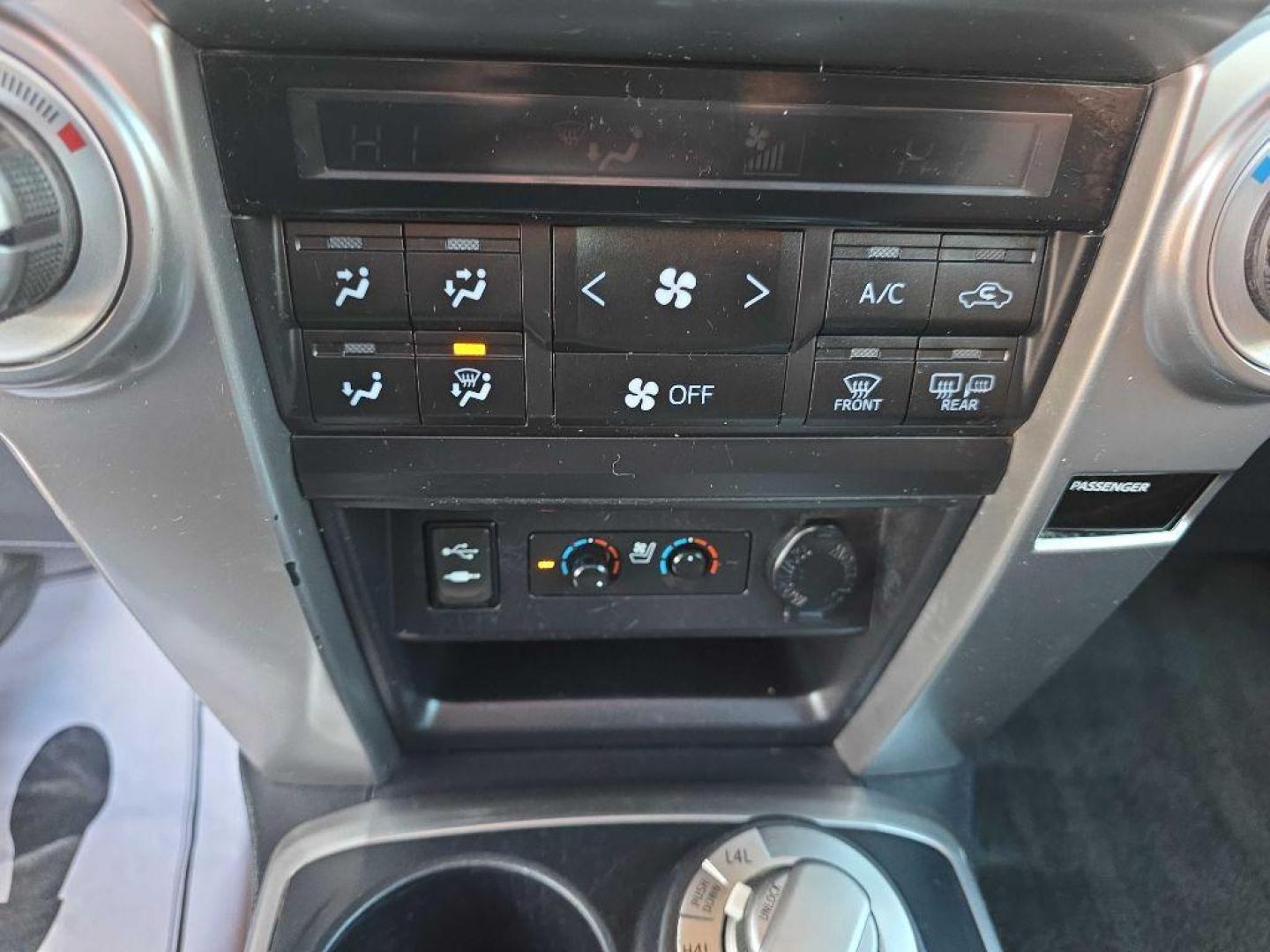 2015 BLACK TOYOTA 4RUNNER SR5/SR5 PREMIUM (JTEBU5JR2F5) with an 4.0L engine, Automatic transmission, located at 495 Old Highway 20 West, South Sioux City, NE, 68776, (402) 494-2677, 42.458408, -96.443512 - Photo#12