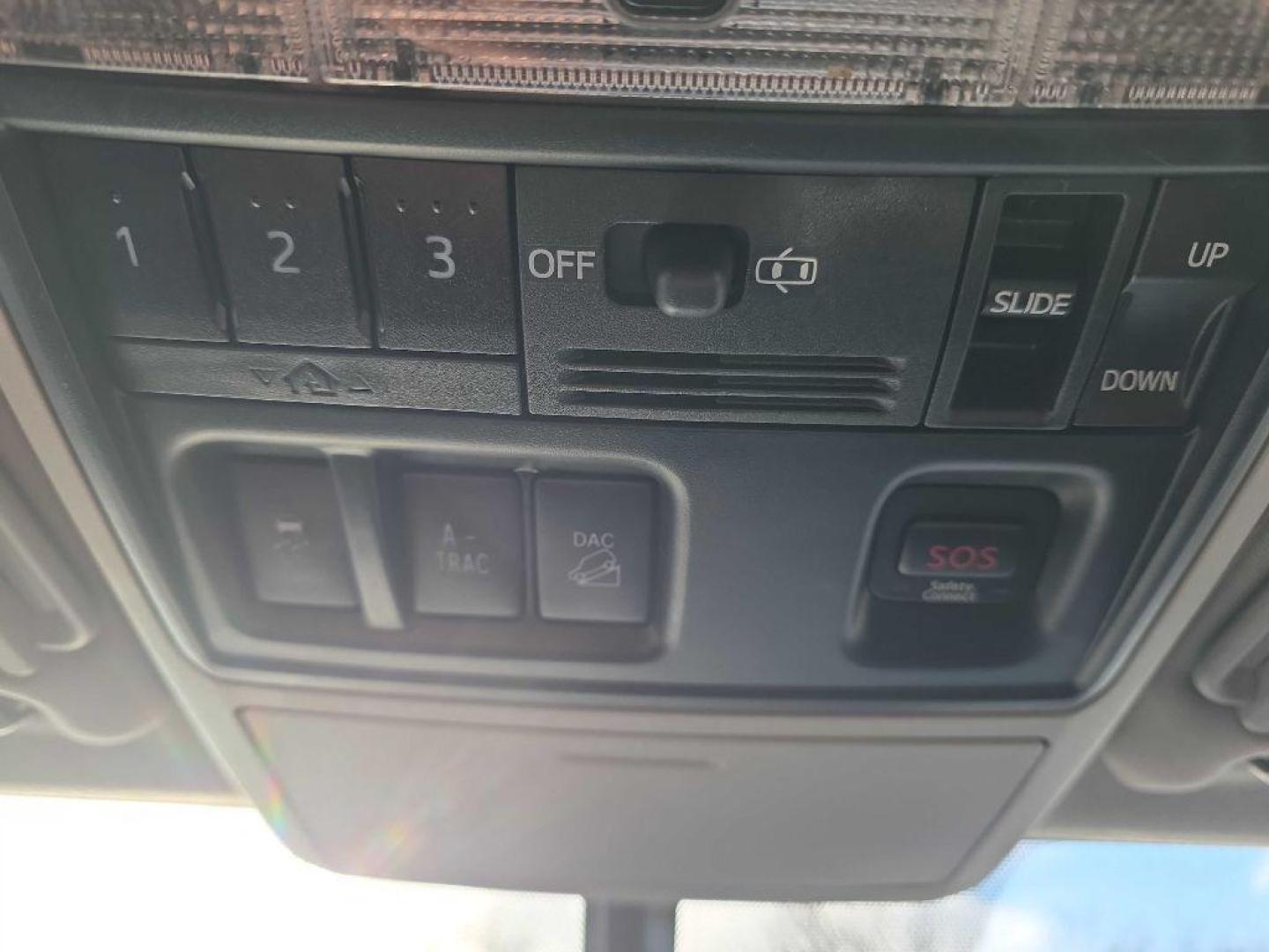 2015 BLACK TOYOTA 4RUNNER SR5/SR5 PREMIUM (JTEBU5JR2F5) with an 4.0L engine, Automatic transmission, located at 495 Old Highway 20 West, South Sioux City, NE, 68776, (402) 494-2677, 42.458408, -96.443512 - Photo#15