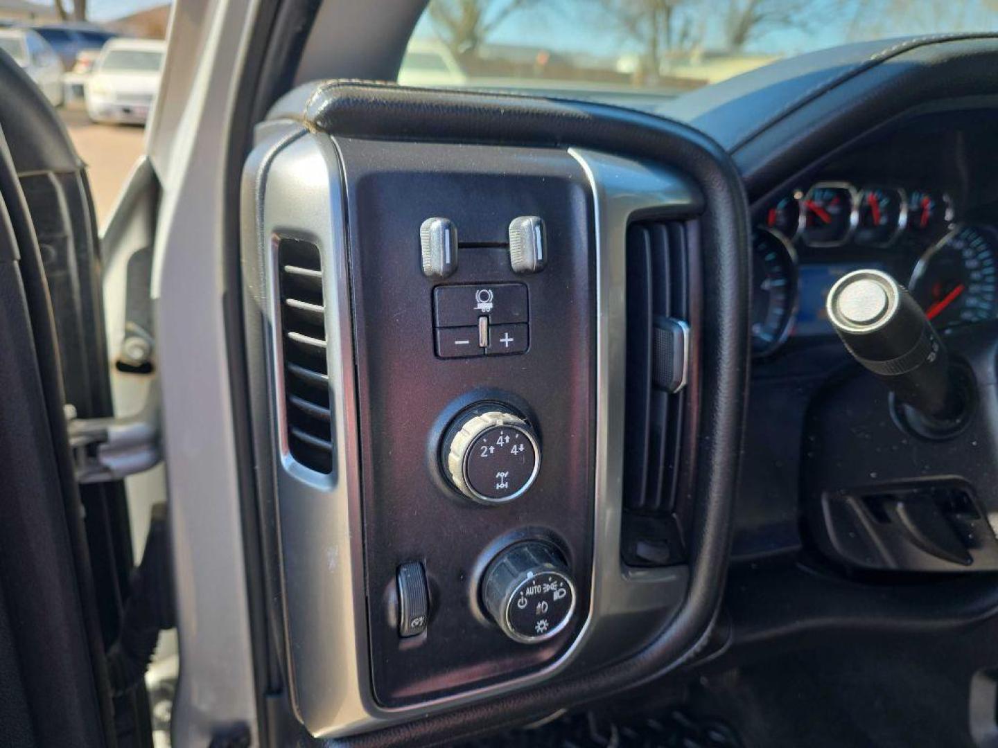 2015 SILVER CHEVROLET SILVERADO 2500 HEAVY DUTY LTZ (1GC1KWE84FF) with an 6.6L engine, Automatic transmission, located at 495 Old Highway 20 West, South Sioux City, NE, 68776, (402) 494-2677, 42.458408, -96.443512 - Photo#9