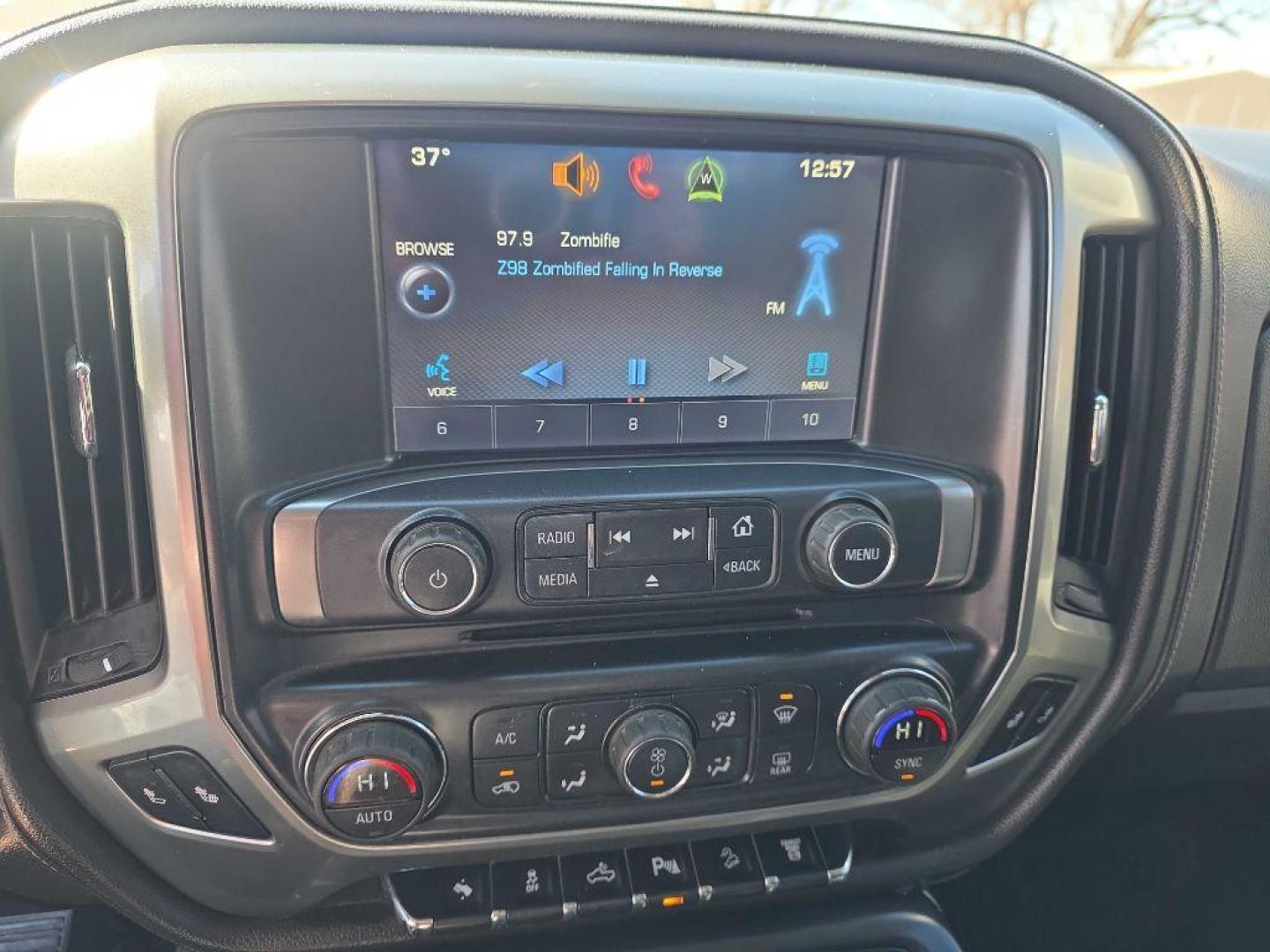 2015 SILVER CHEVROLET SILVERADO 2500 HEAVY DUTY LTZ (1GC1KWE84FF) with an 6.6L engine, Automatic transmission, located at 495 Old Highway 20 West, South Sioux City, NE, 68776, (402) 494-2677, 42.458408, -96.443512 - Photo#11