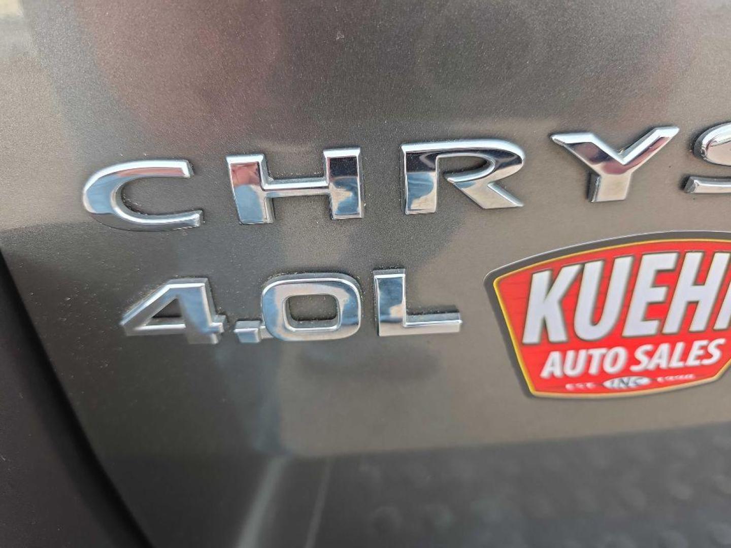 2010 GREY CHRYSLER TOWN and COUNTRY TOURING PLUS (2A4RR8DX2AR) with an 4.0L engine, Automatic transmission, located at 495 Old Highway 20 West, South Sioux City, NE, 68776, (402) 494-2677, 42.458408, -96.443512 - Photo#15