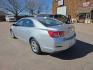 2016 SILVER CHEVROLET MALIBU LIMITED LT (1G11C5SA8GF) with an 2.5L engine, Automatic transmission, located at 495 Old Highway 20 West, South Sioux City, NE, 68776, (402) 494-2677, 42.458408, -96.443512 - Photo#2